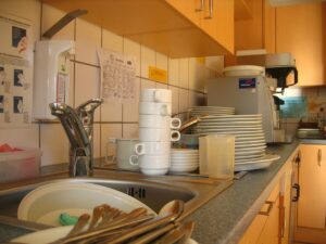 Microonde usato male: ecco cosa rovina i piatti